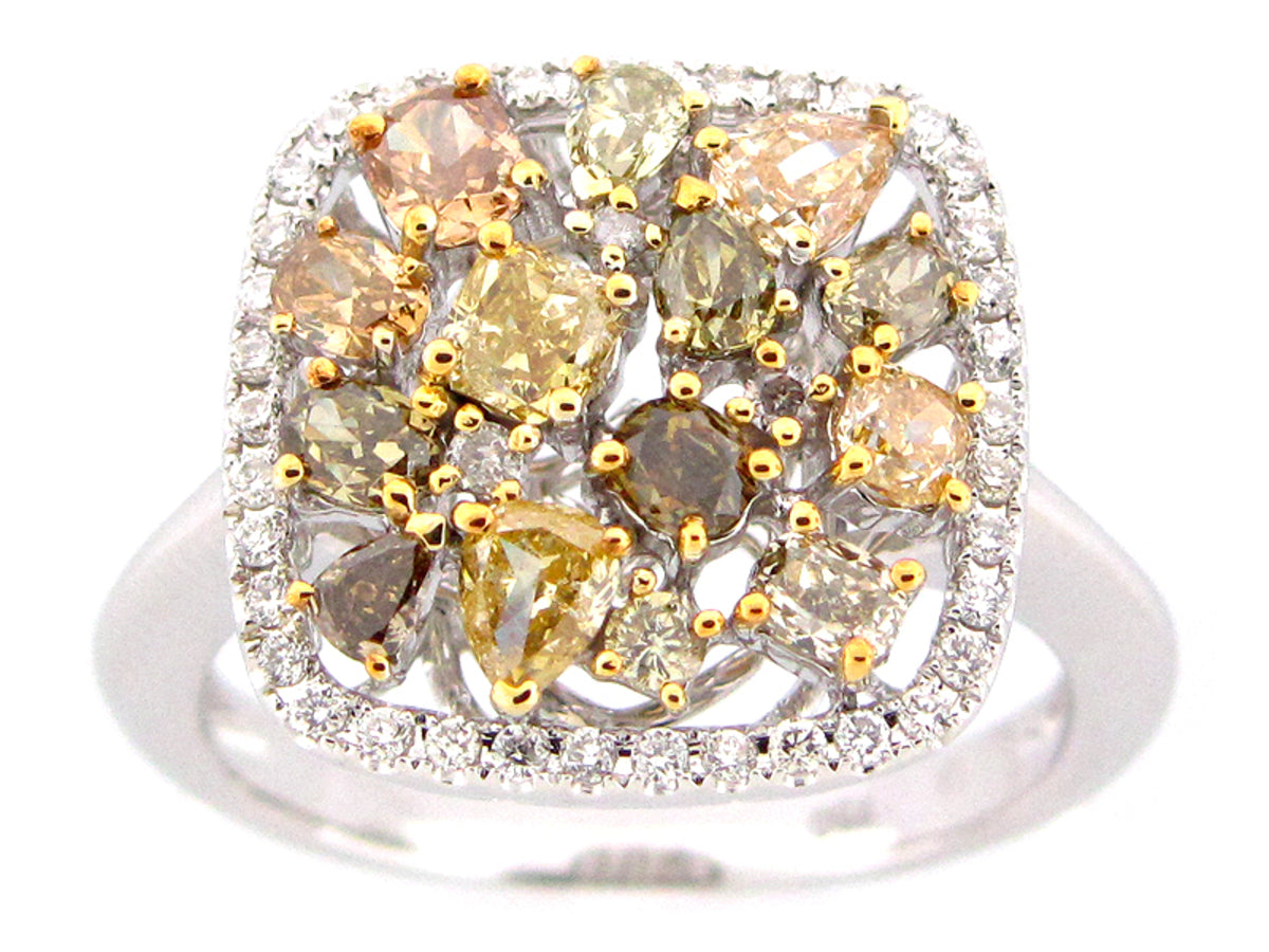 FANCY COLOR DIAMOND RING, 18KW (N)