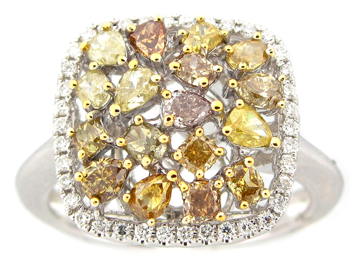 FANCY COLOR DIAMOND RING, 18KW (N)
