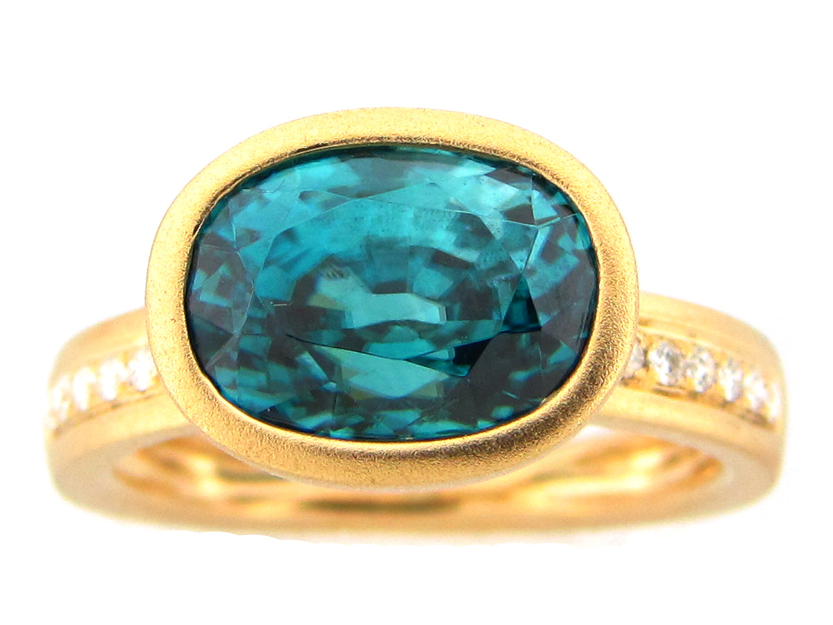 BLUE ZIRCON & DIAMOND RING, 18KY (H)
