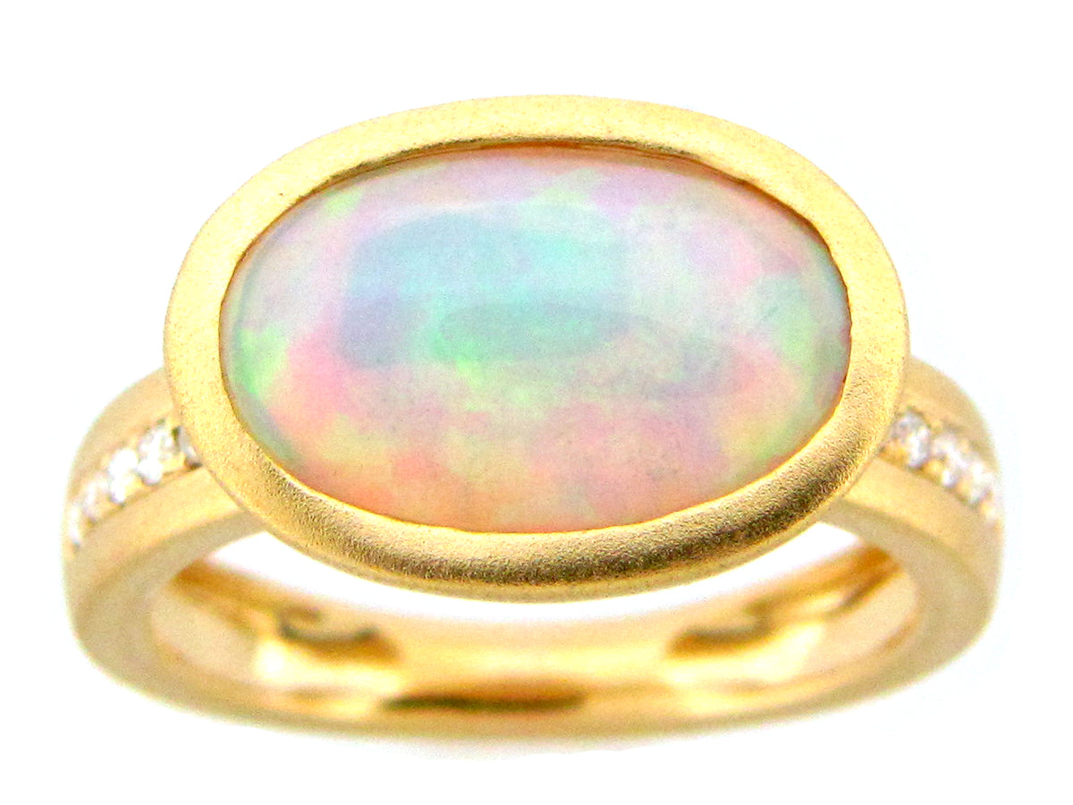 OPAL & DIAMOND RING, 18KY (O)