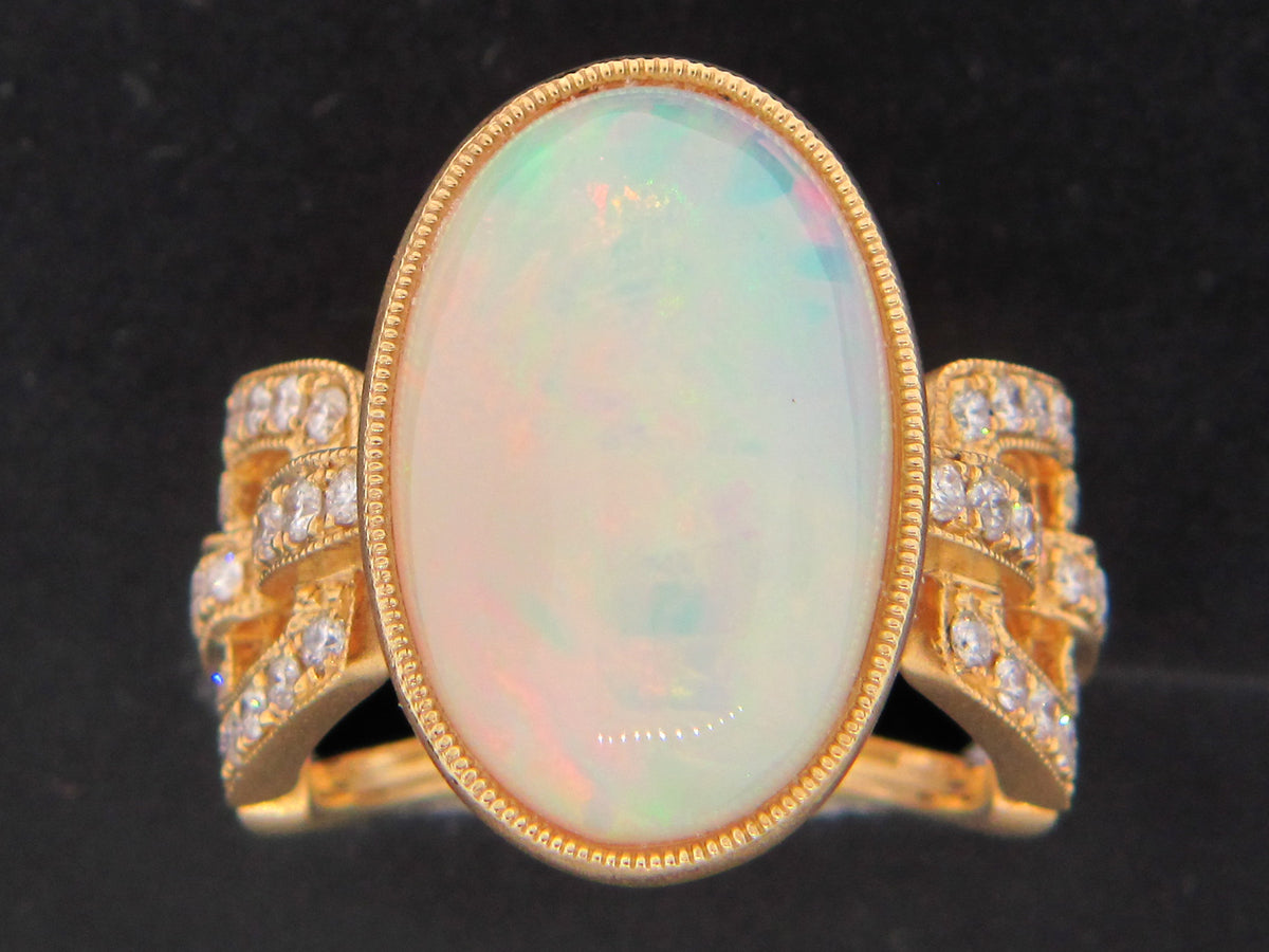 OPAL & DIAMOND OVAL RING, 18KY (O)