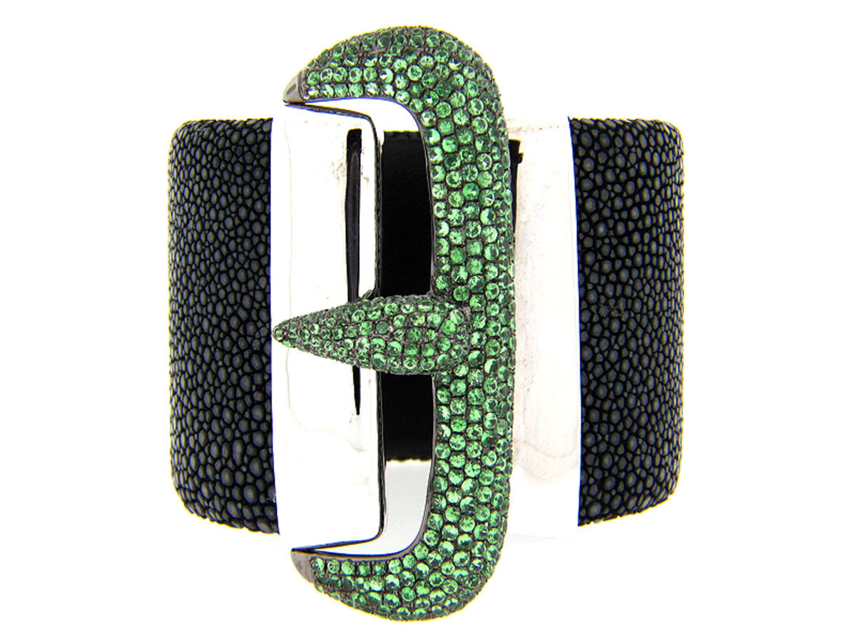 TSAVORITE BLACK STINGRAY BANGLE