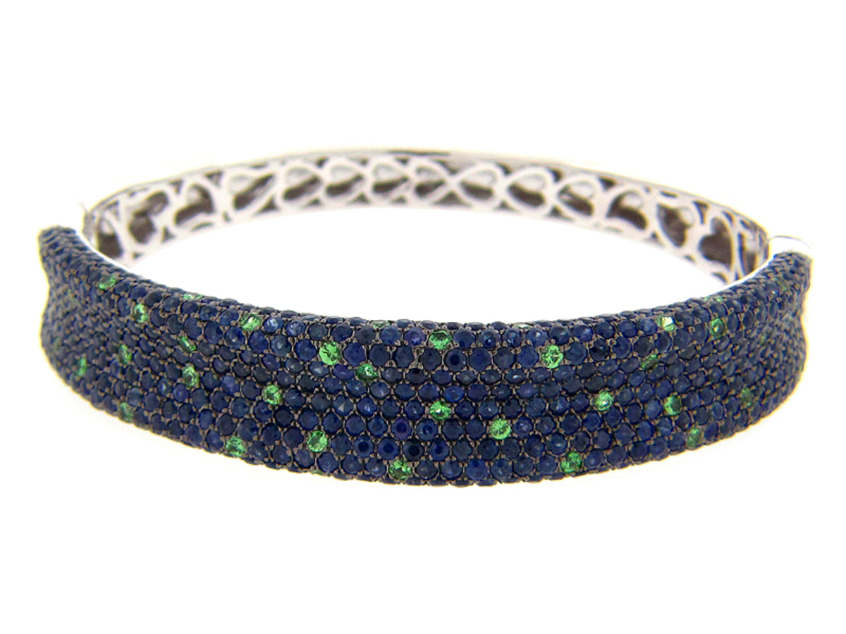 TSAVORITE & SAPPHIRE BANGLE, SILVER (N/H)