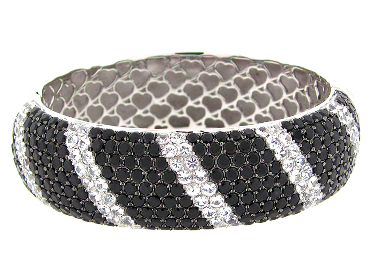 BLACK SPINEL & WHITE SAPPHIRE BANGLE, SILVER (N/H)