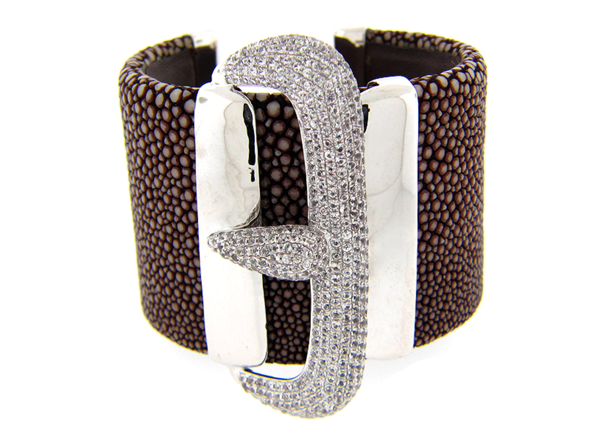 WHITE SAPPHIRE BROWN STINGRAY BANGLE, SILVER (E)