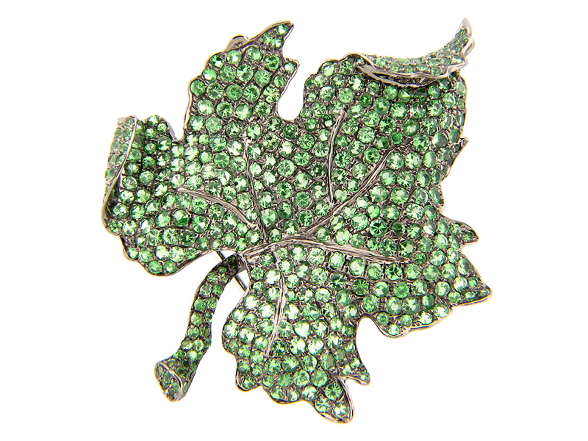 TSAVORITE BROACH, SILVER (N)