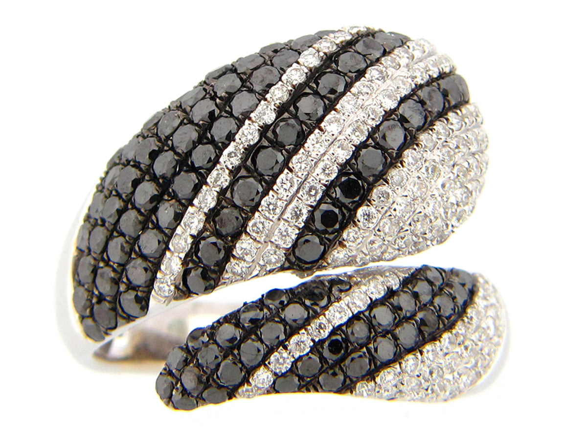 BLACK & WHITE DIAMOND RING