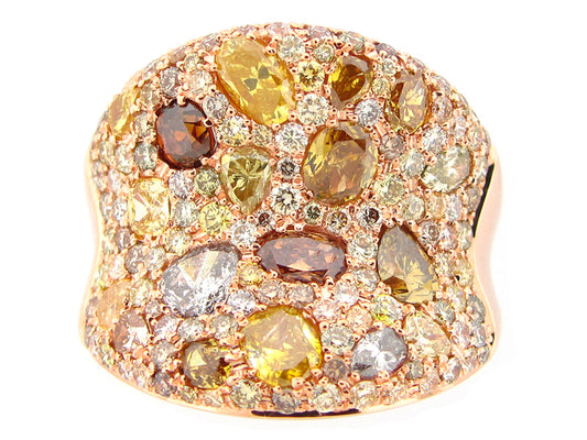 FANCY COLOR DIAMOND RING