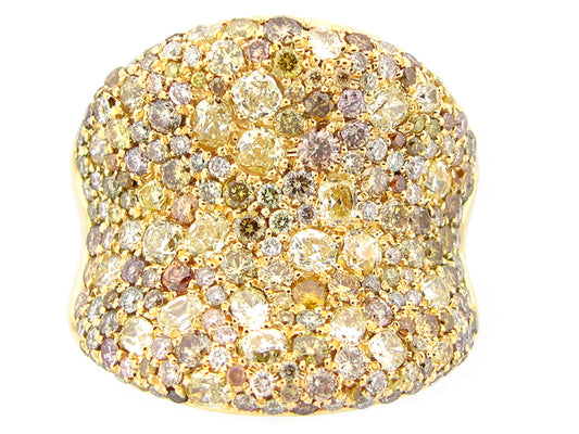 FANCY COLOR DIAMOND RING