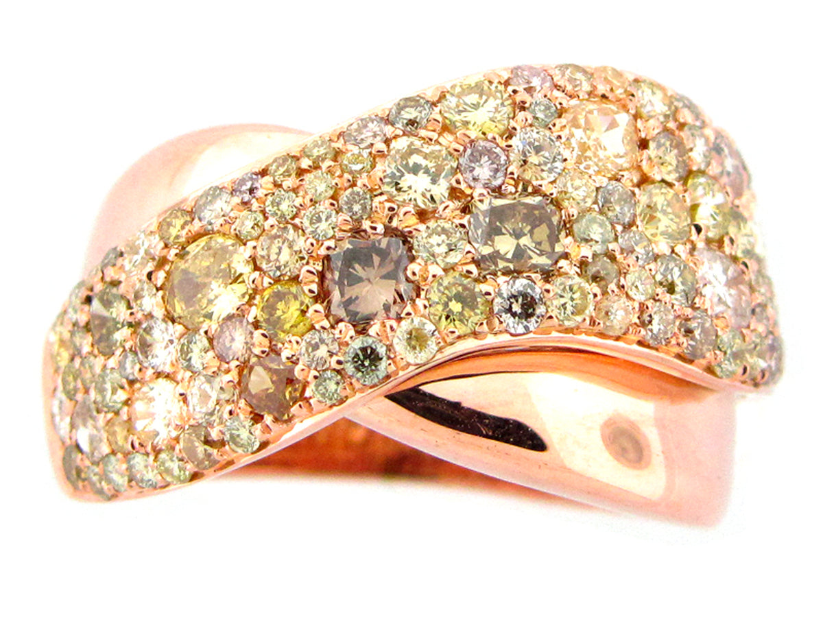 FANCY COLOR DIAMOND RING
