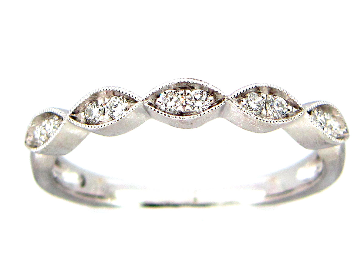 DIAMOND MARQUISE TRIM RING