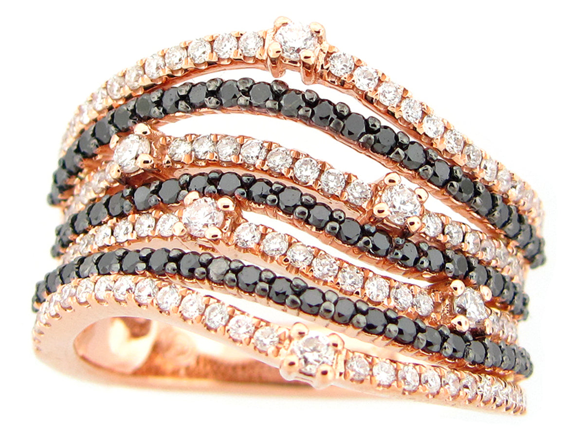 BLACK & WHITE DIAMOND RING, 18KR (R/H)