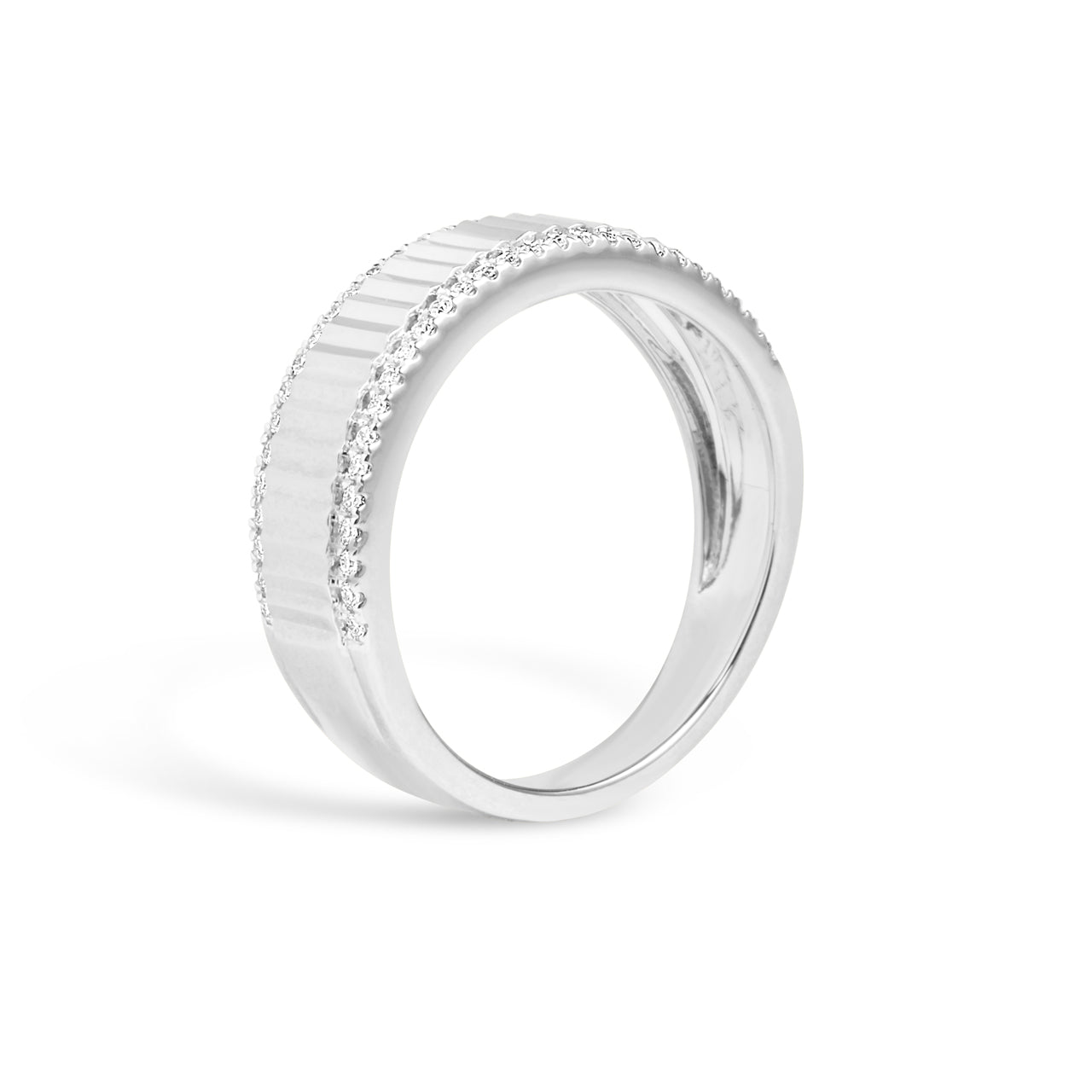 Diamond Fluted Band