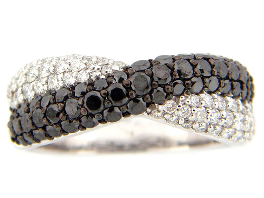BLACK & WHITE DIAMOND RING, 18KW (R/H)