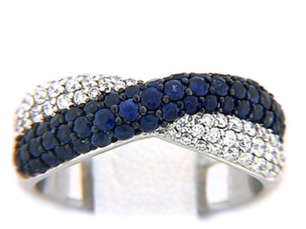 SAPPHIRE & DIAMOND RING