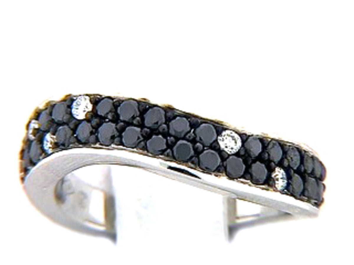 BLACK & WHITE DIAMOND RING