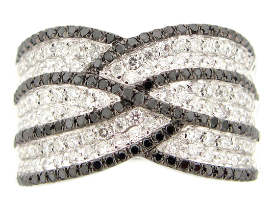 BLACK & WHITE DIAMOND RING, 14KW (R/H)