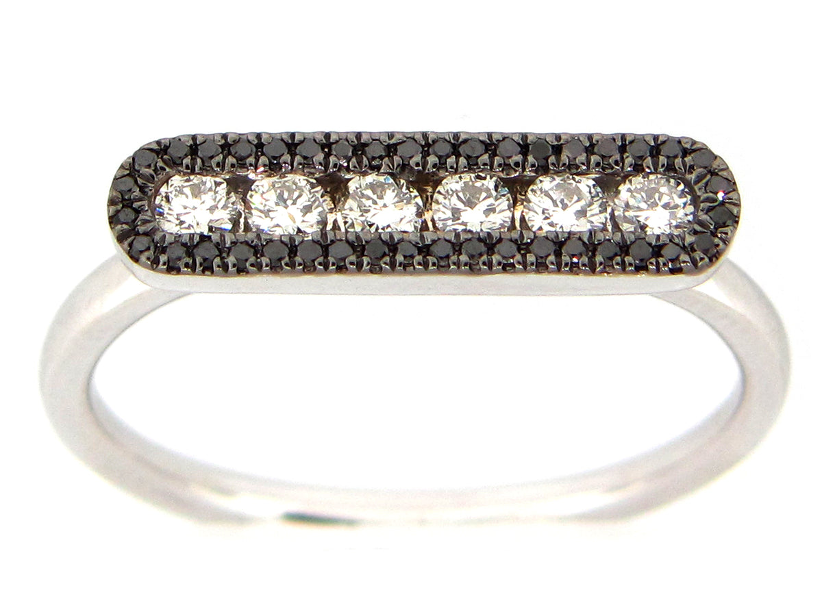 BLACK & WHITE DIAMOND RING, 14KW (R)