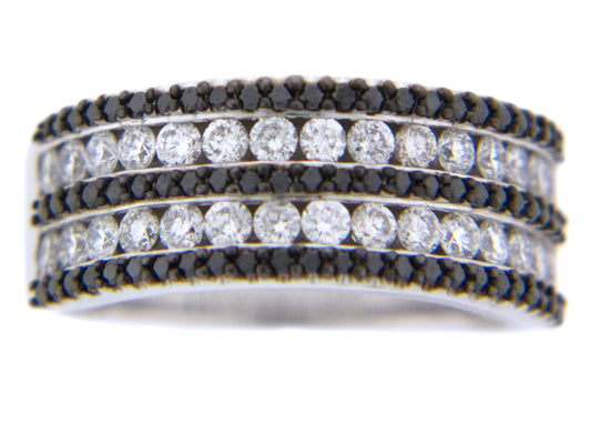 BLACK & WHITE DIAMOND RING