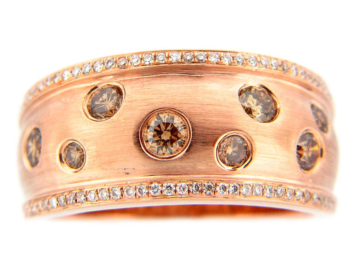 BROWN & WHITE DIAMOND RING, 18KR (N)