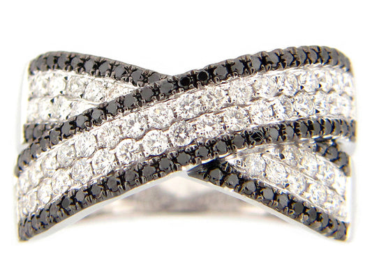 BLACK & WHITE DIAMOND RING, 14KW (R/H)