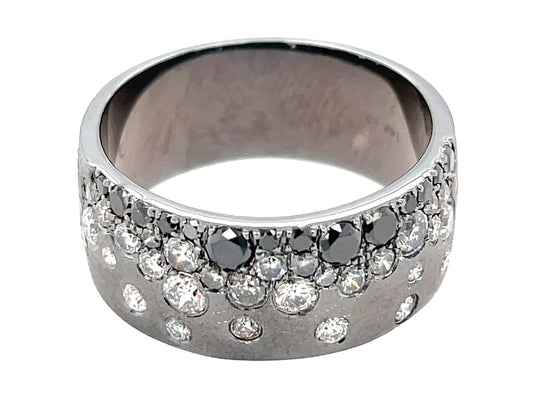 BLACK, GREY & WHITE DIAMOND FLUSH SET CIGAR BAND 8.7MM, RING, 14KB (H/N)