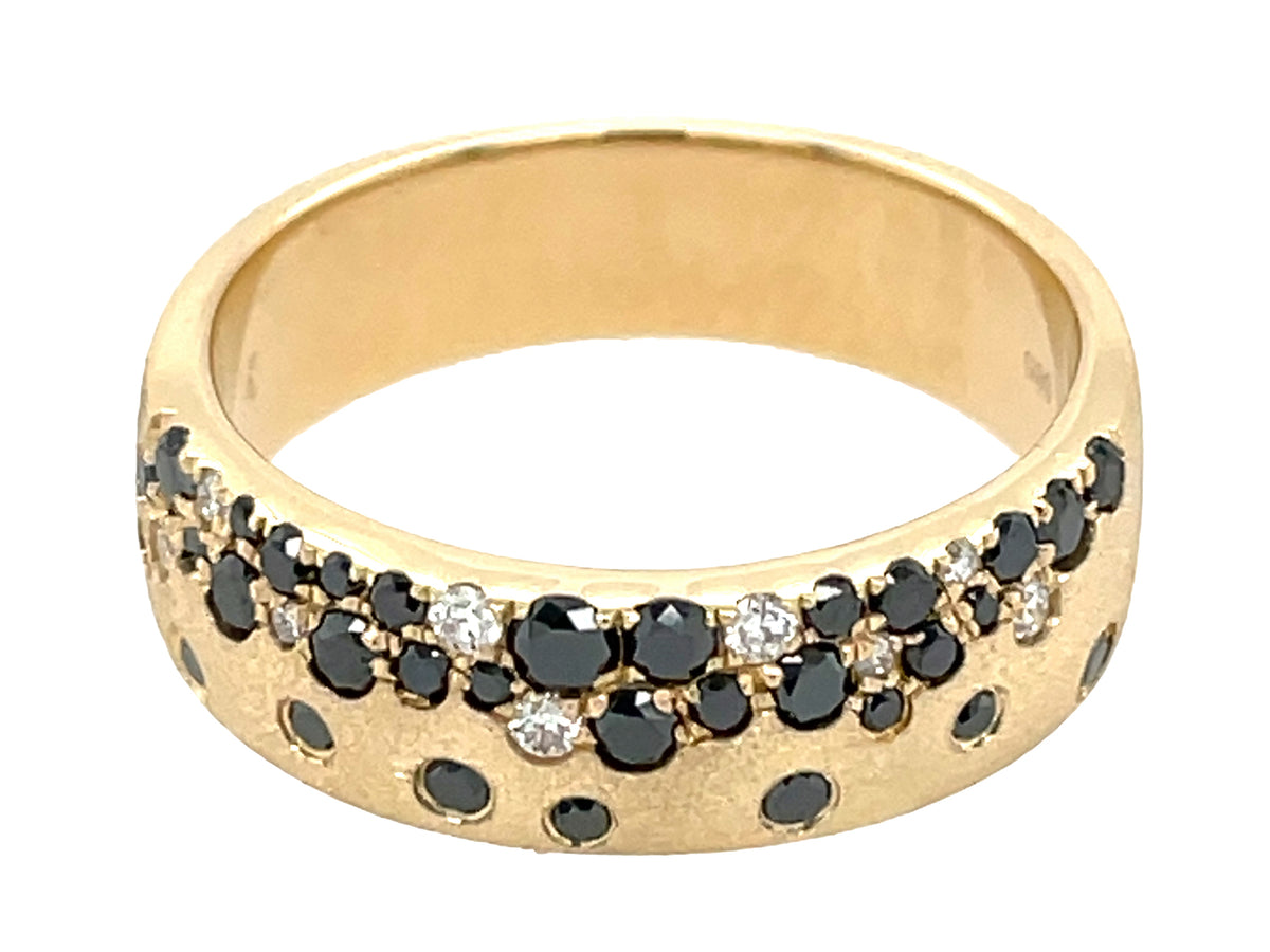 BLACK & WHITE DIAMOND SCATTERED FLUSH SET RING, 5.75 MM, SATIN FINISH