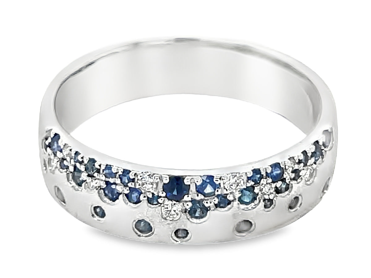 SAPPHIRE & DIAMOND FLUSH SET RING