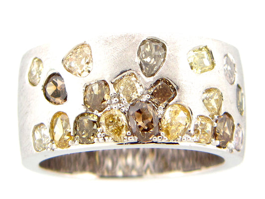 NATURAL FANCY COLOR DIAMOND FLUSH SET CIGAR BAND, 9.7MM, RING, SATIN FINISH, 18KW (N)