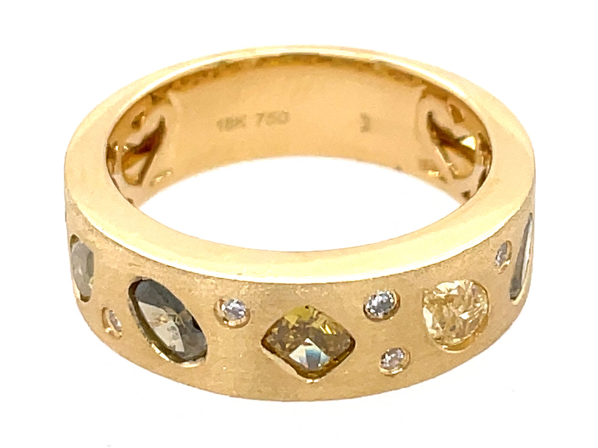 NATURAL FANCY COLOR & WHITE DIAMOND RING, SATIN FINISH