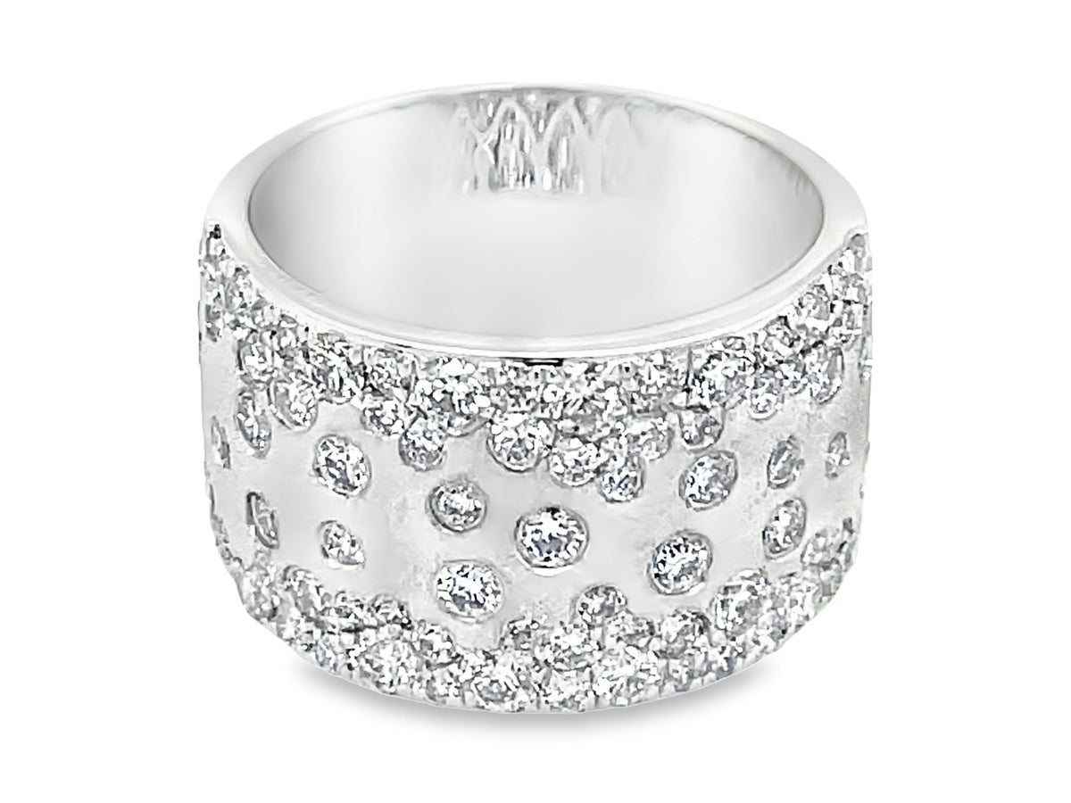 DIAMOND SCATTERED 12.3MM WIDE FLUSH SET CIGAR RING, SATIN FINISH, PLAT (N)