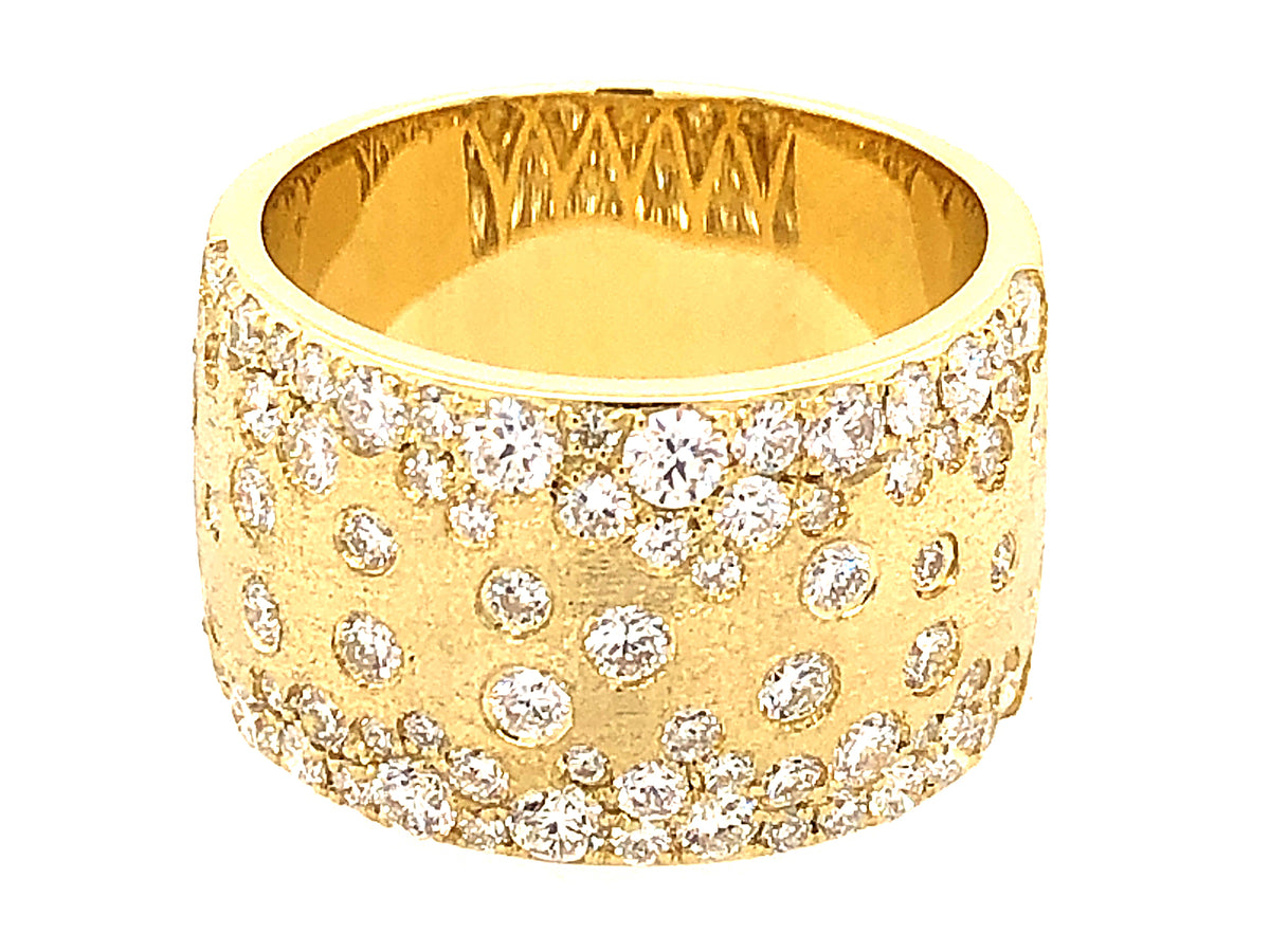 DIAMOND SCATTERED 12.3MM WIDE FLUSH SET CIGAR RING, SATIN FINISH, 18K GREEN GOLD (N)