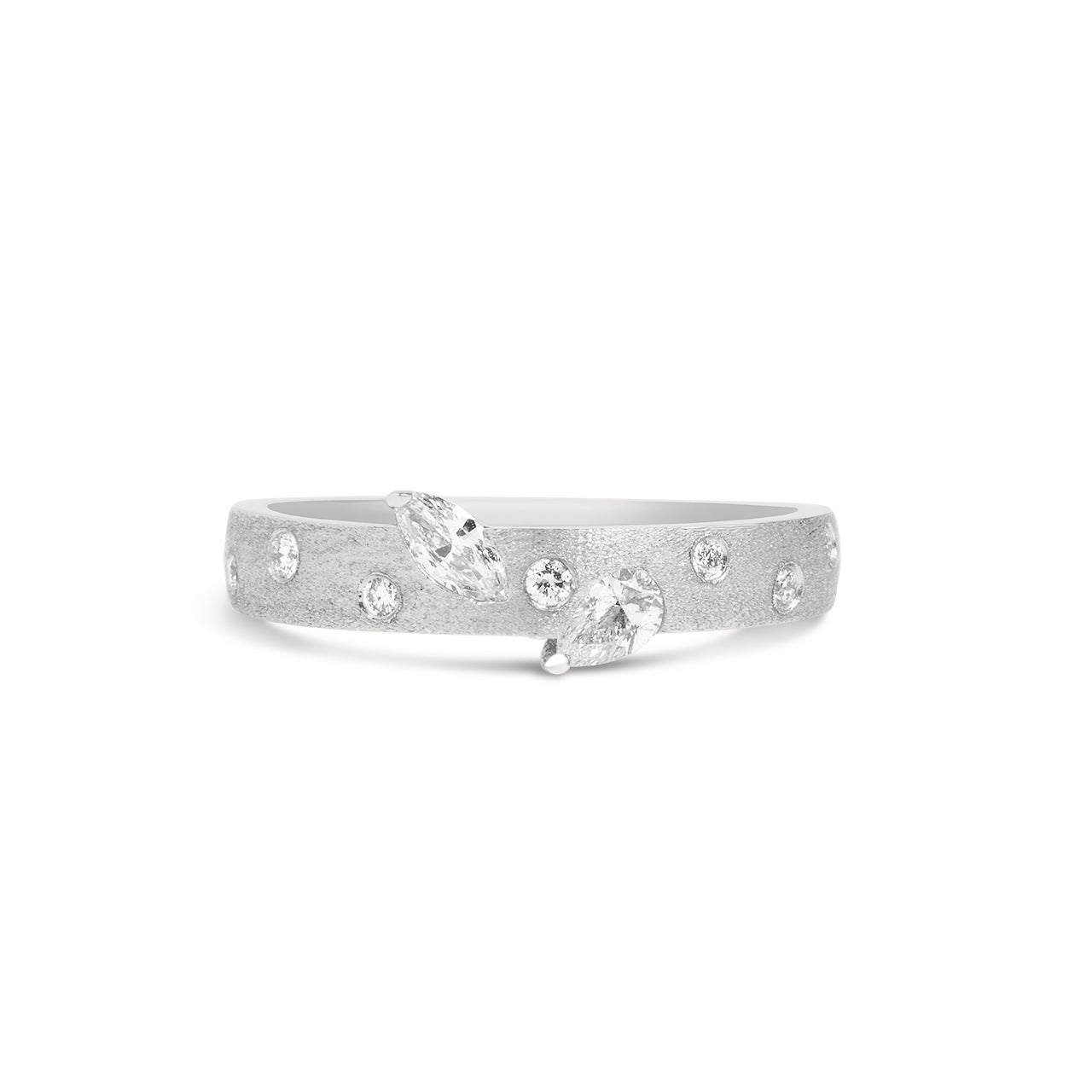 Diamond Leaf Motif Ring