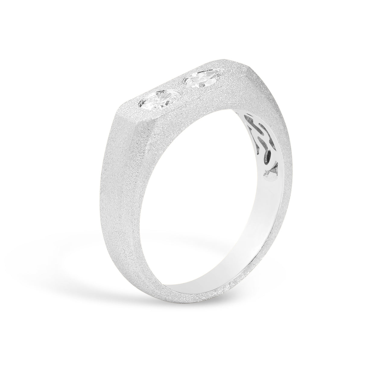 Diamond Pear & Oval Flush Toi Et Moi Signet Band