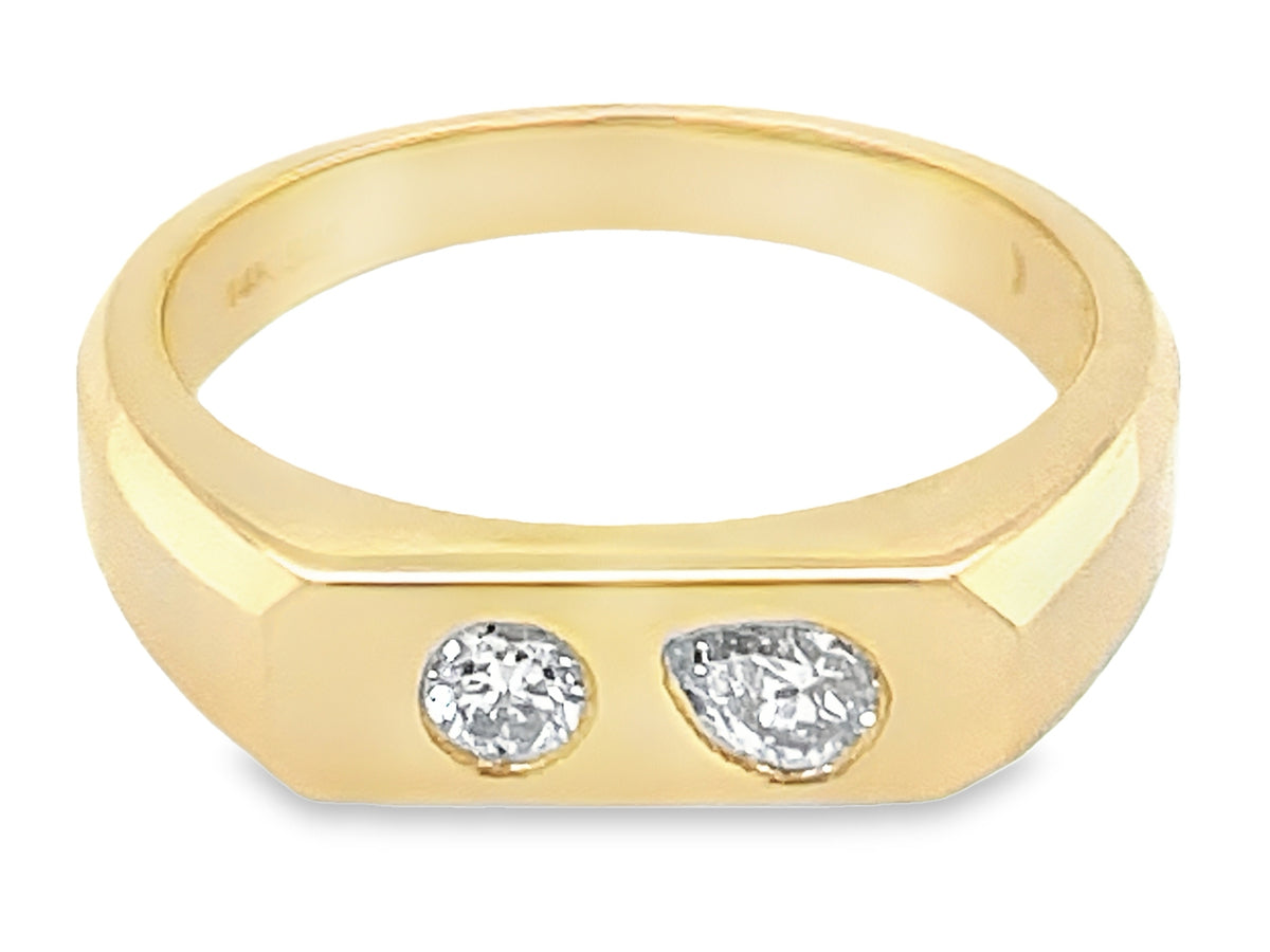 DIAMOND ROUND & PEAR FLAT BURNISH SET TOI ET MOI RING