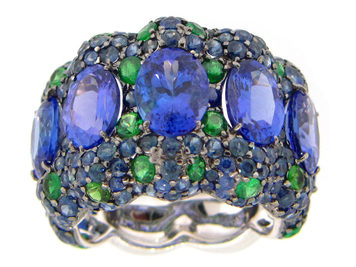 TANZANITE, SAPPHIRE & TSAVORITE RING, 18KW (H/N)