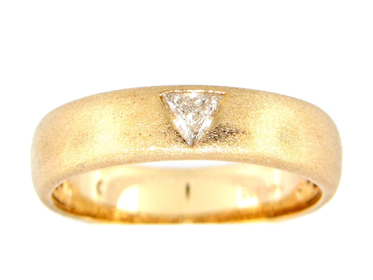 DIAMOND TRILLION BEZEL RING
