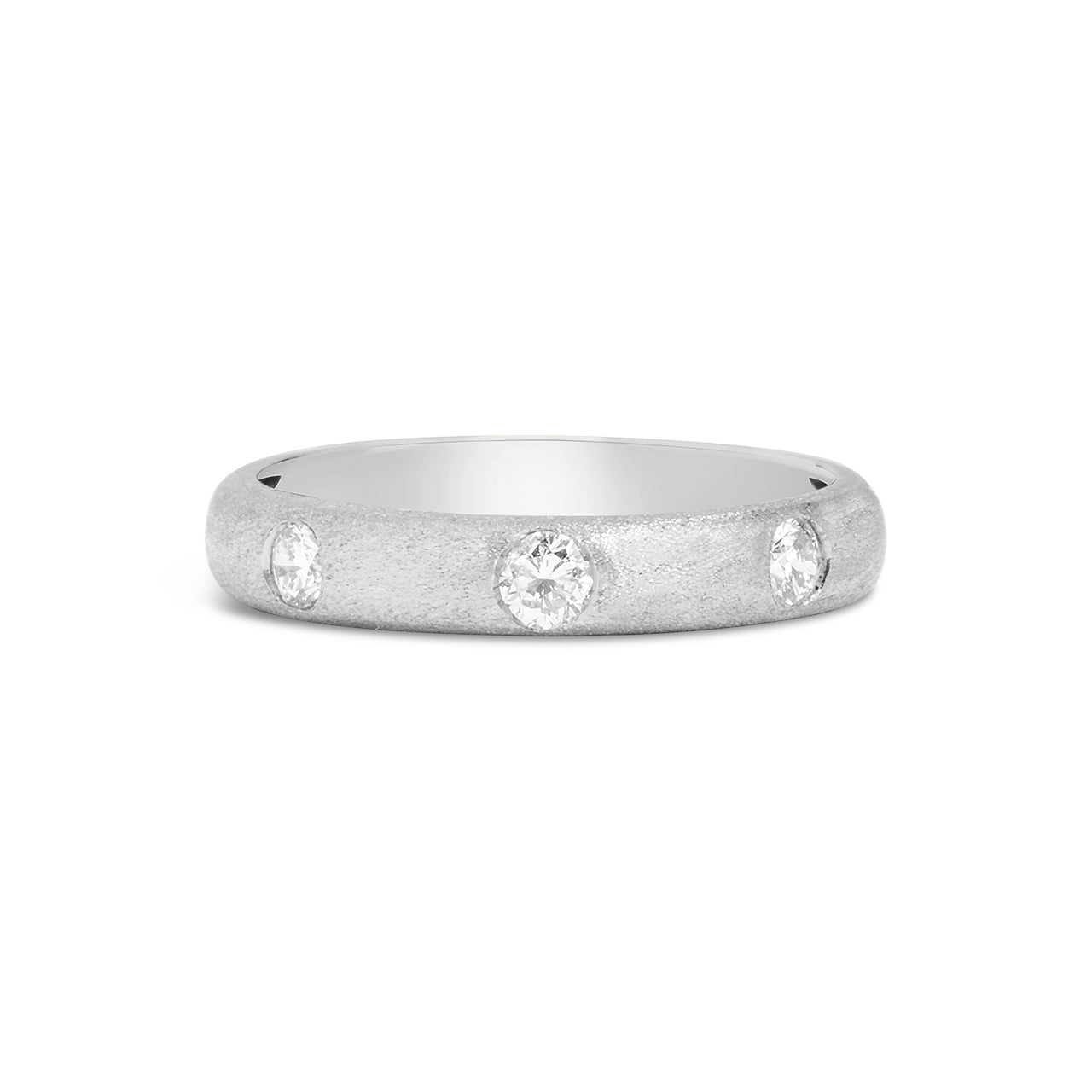 Diamond 3 Stone Flush Band