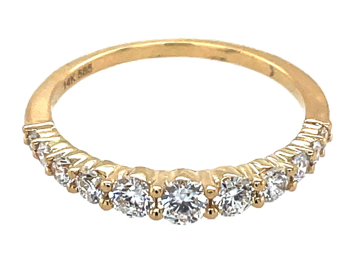 DIAMOND TAPERED RING