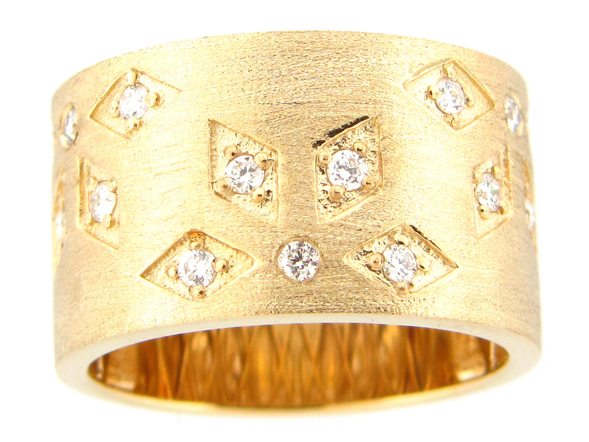 DIAMOND W/DIAMOND PATTERN CIGAR BAND RING, 12MM, SATIN FINISH, 14KY (N)