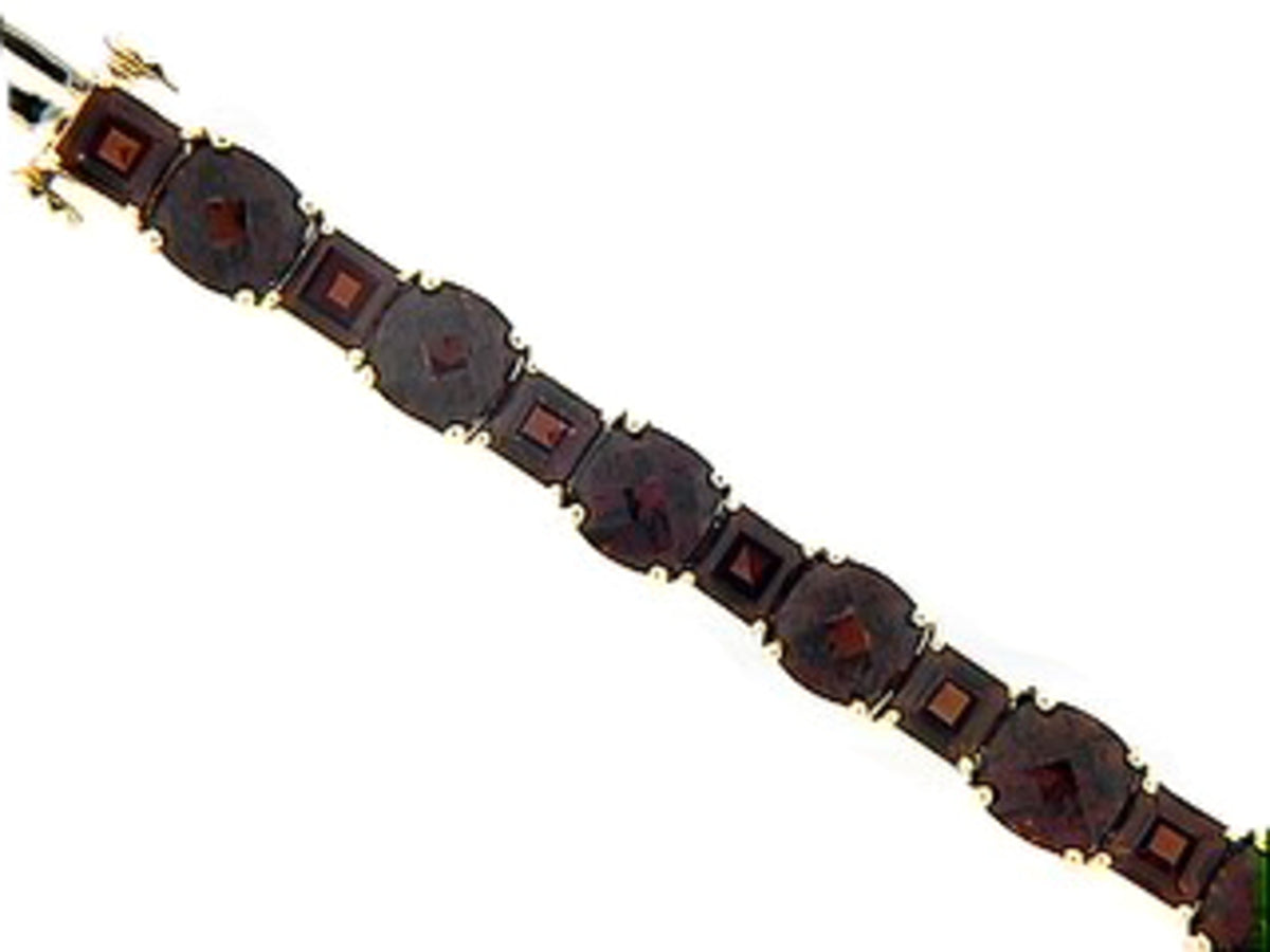 CHB GARNET BRACELET