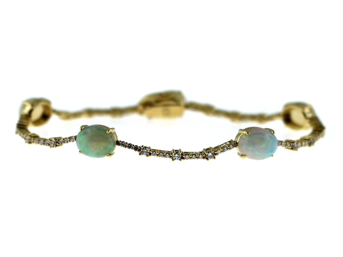 OPAL & DIAMOND BRACELET, 18KY (O)