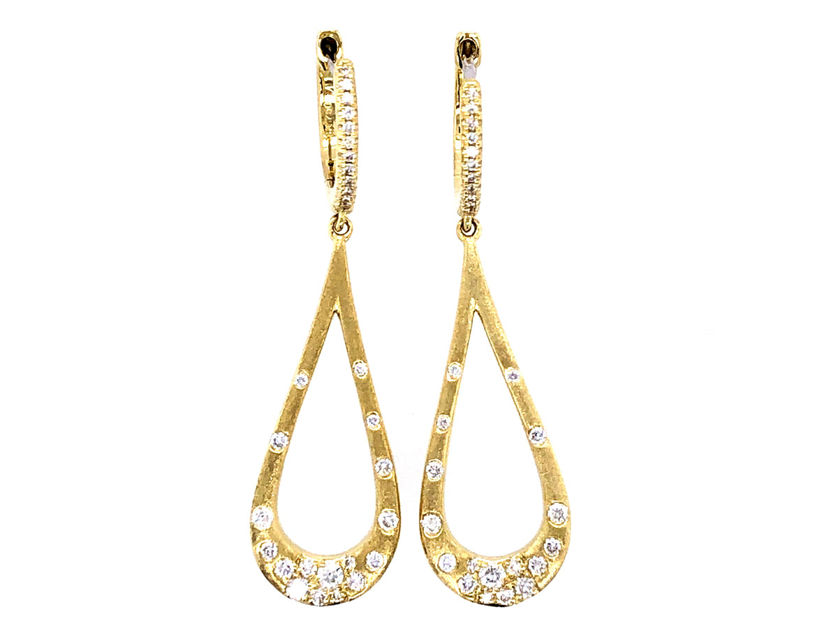 DIAMOND PEAR DANGLE CONFETTI EARRING, 38MM, SATIN FINISH, 18K GREEN GOLD (N)