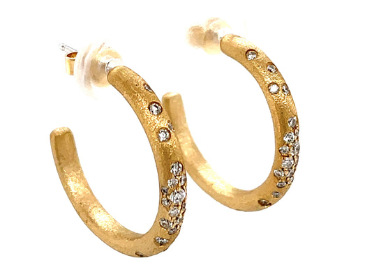 DIAMOND BURNISH SET J HOOP EARRING, 23MM, SATIN FINISH, 14KY (N)