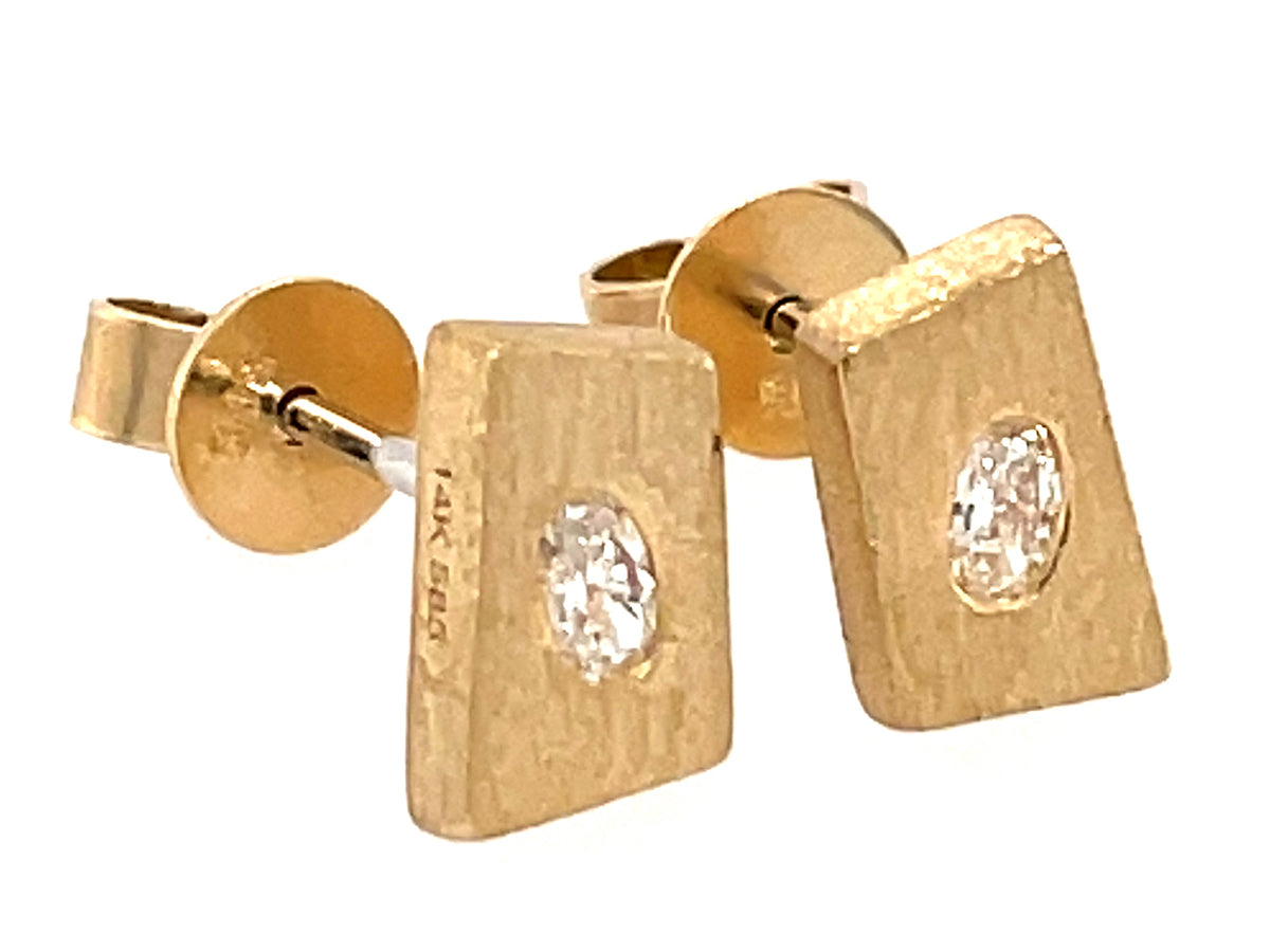 DIAMOND OVAL FLUSH SET RHOMBUS STUD EARRING, SATIN FINISH