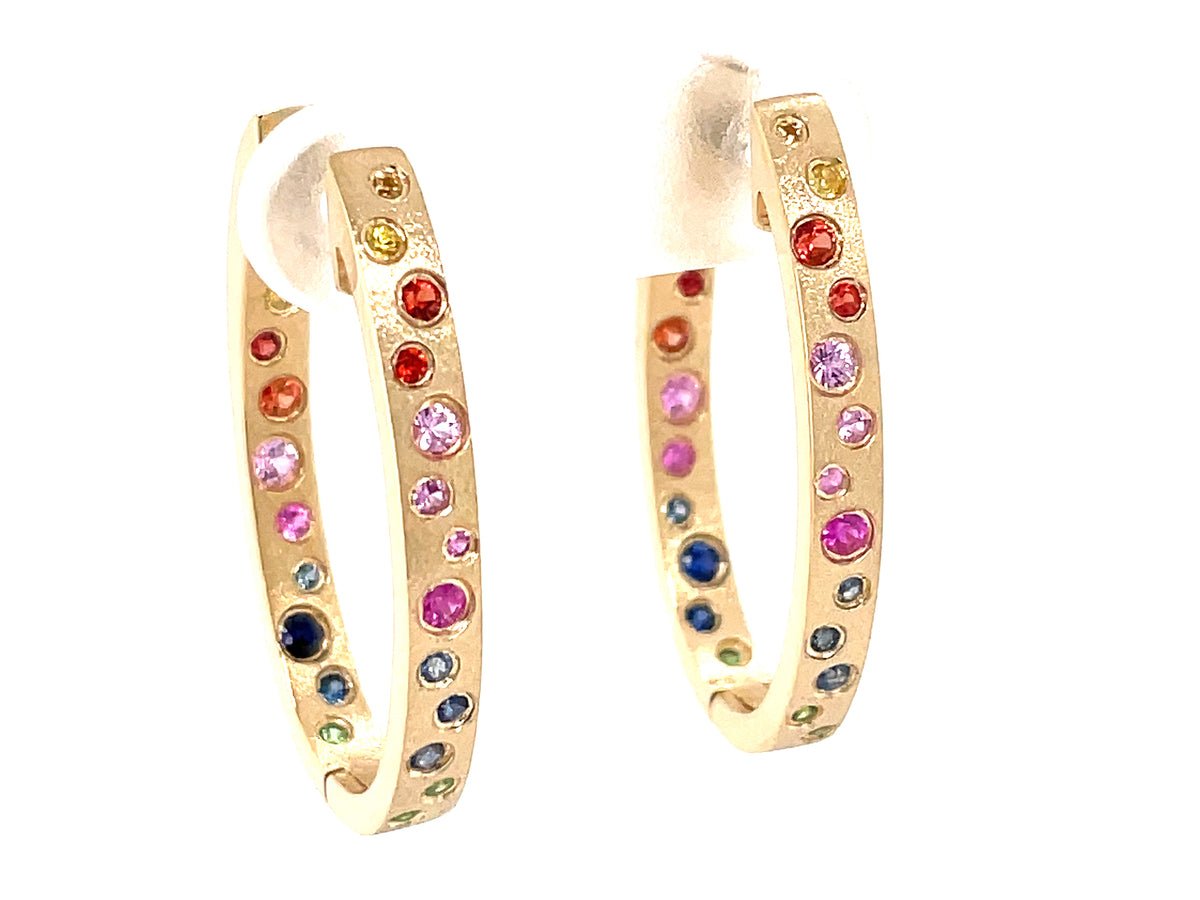 RAINBOW SAPPHIRE & TSAVORITE FLUSH SET OVAL 27X16MM HOOP EARRING, SATIN FINISH