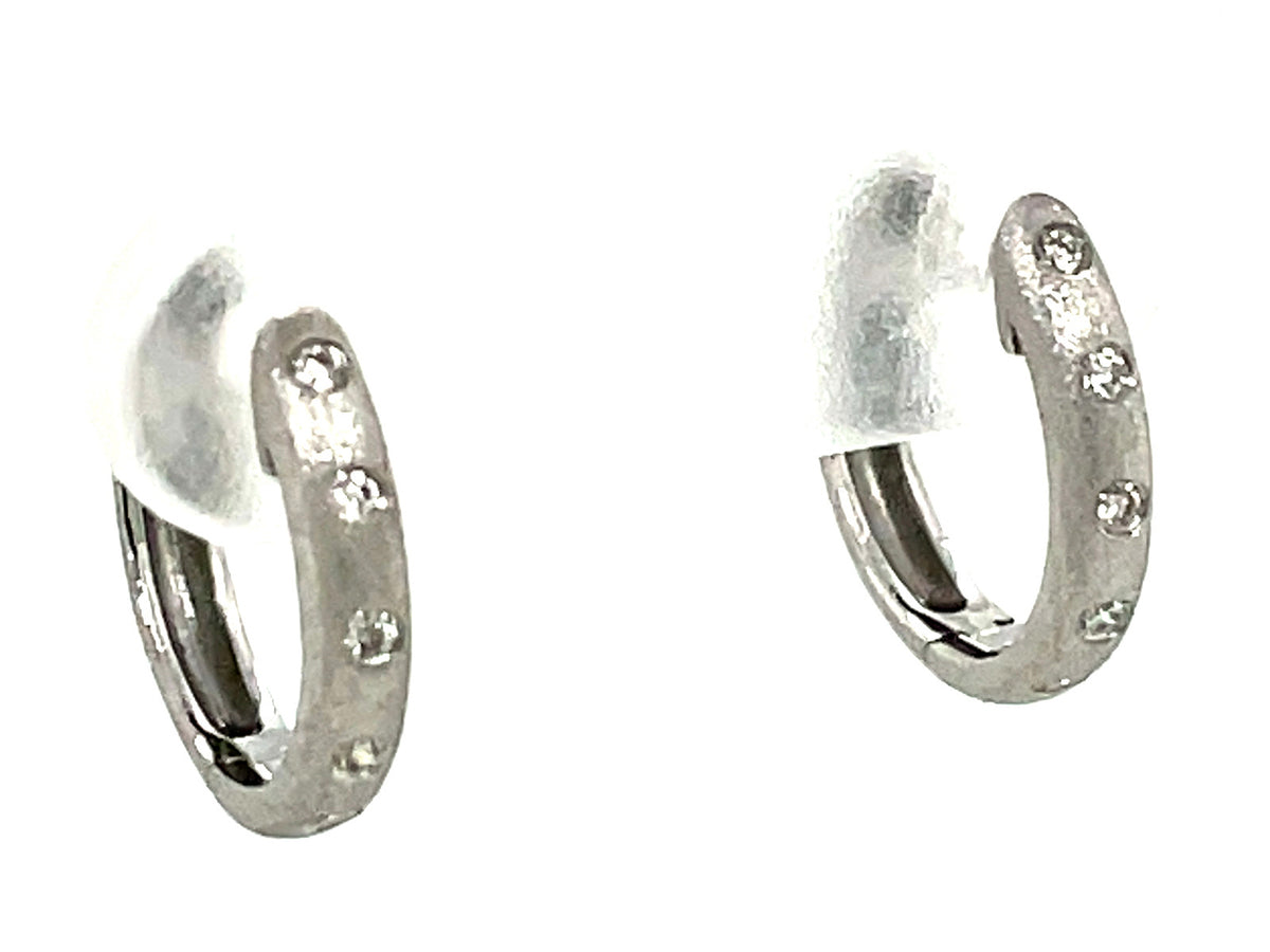 DIAMOND BURNISH SET ROUND HUGGY EARRING