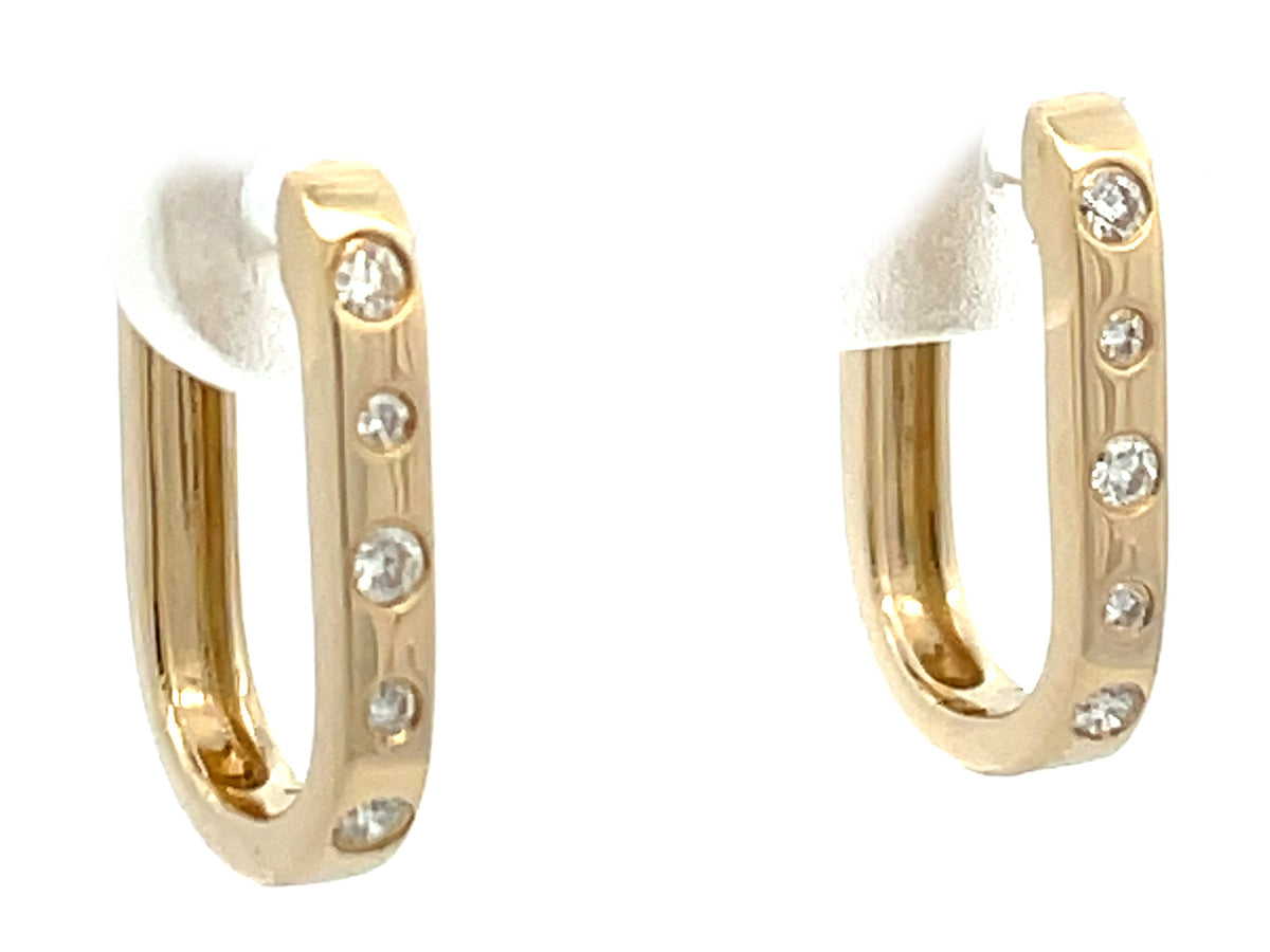 DIAMOND BURNISH SET FLAT SIDE CUSHION HUGGY EARRING, 15X11MM