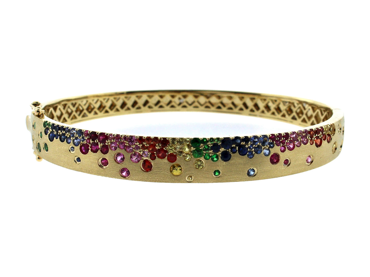 RAINBOW SAPPHIRE & TSAVORITE FLUSH SET BANGLE, SATIN FINISH, 18KY (H/U/N)