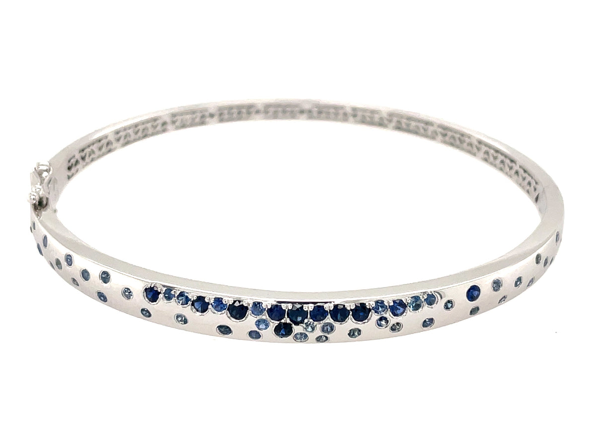 SAPPHIRE FLUSH SET NARROW BANGLE, 5MM, 14KW (H)